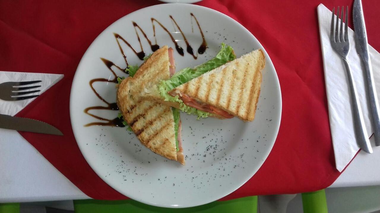 Hotel Pinares Plaza Pereira Luaran gambar
